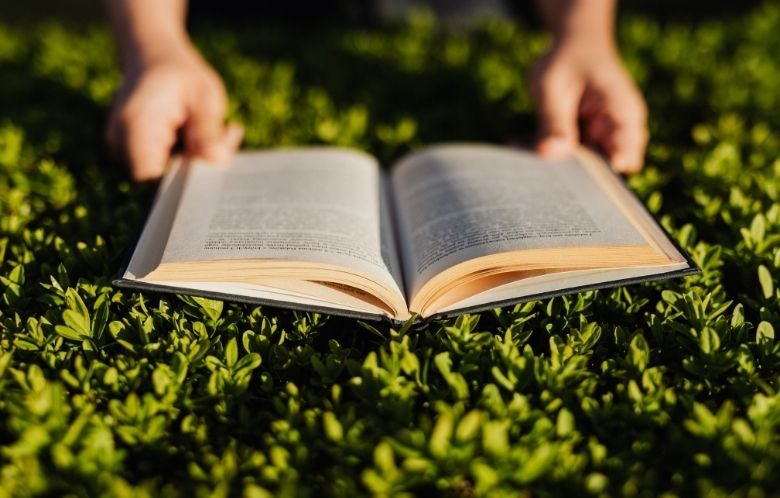 reading changes your perspective image    